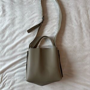 H&M Gray Shoulder Bag